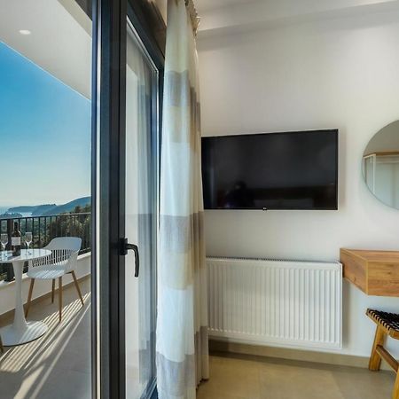 Suites Of Happiness Parga Exteriér fotografie