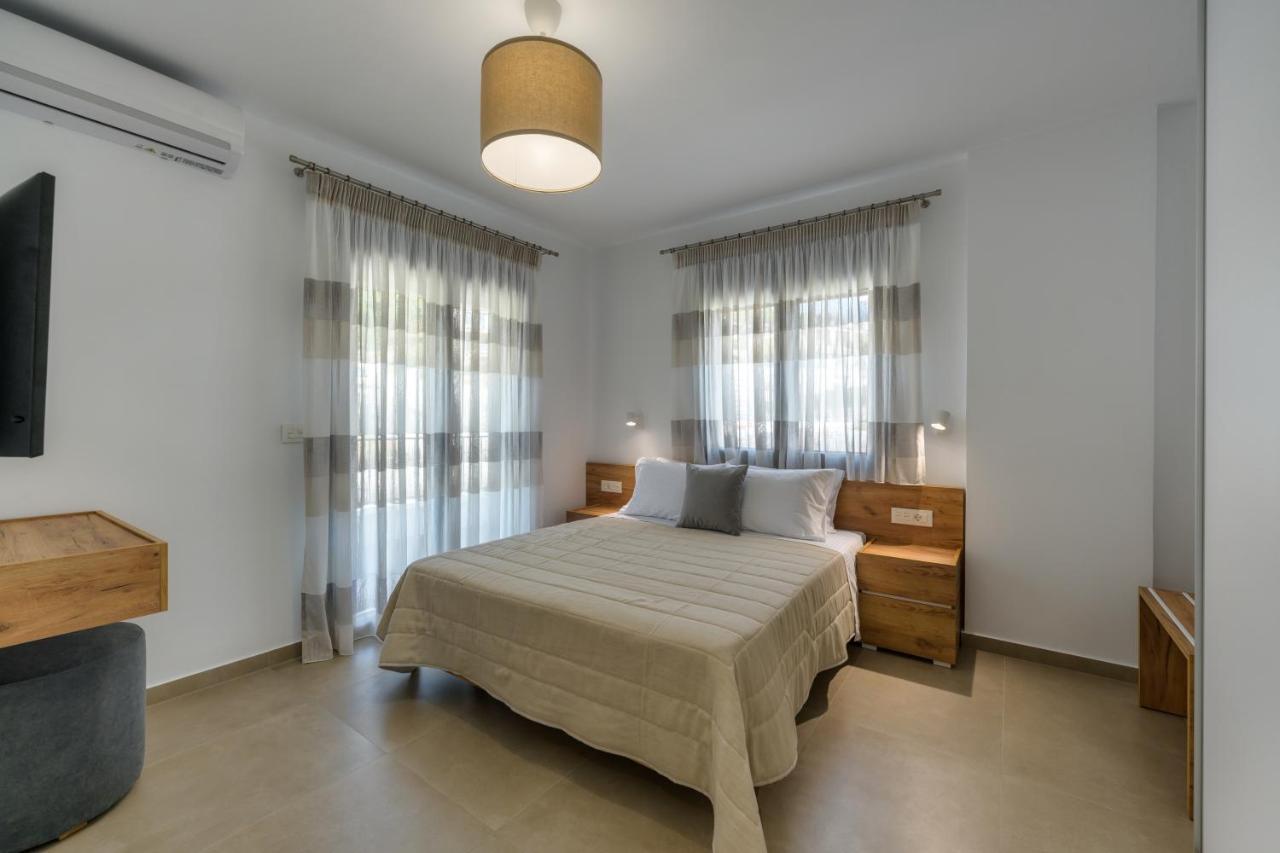 Suites Of Happiness Parga Exteriér fotografie