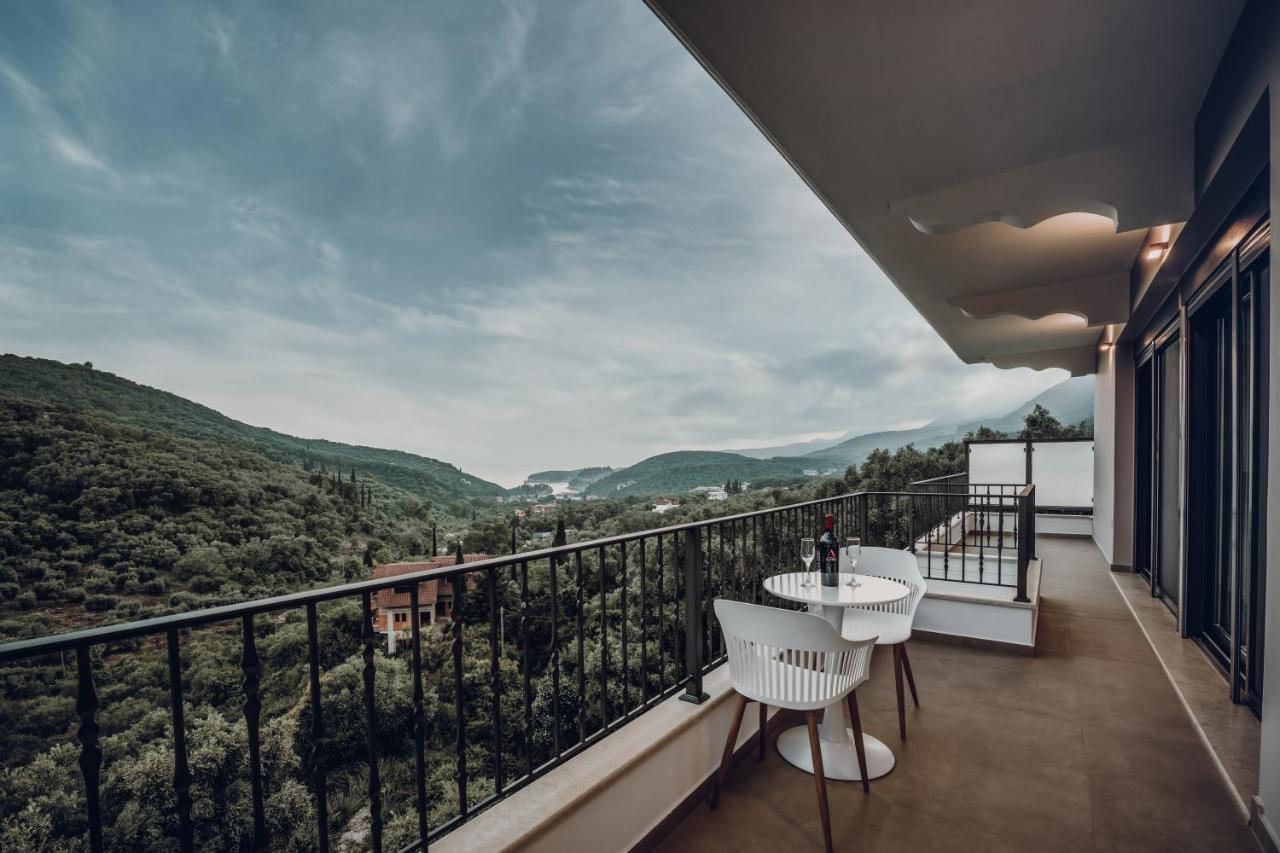 Suites Of Happiness Parga Exteriér fotografie